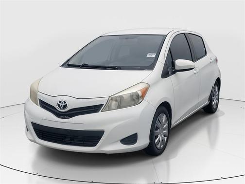 2012 Toyota Yaris LE