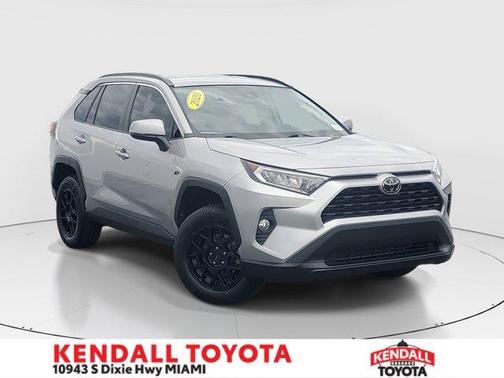 2020 Toyota RAV4 XLE