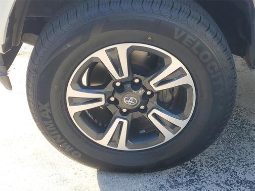 2019 Toyota Tacoma TRD Sport