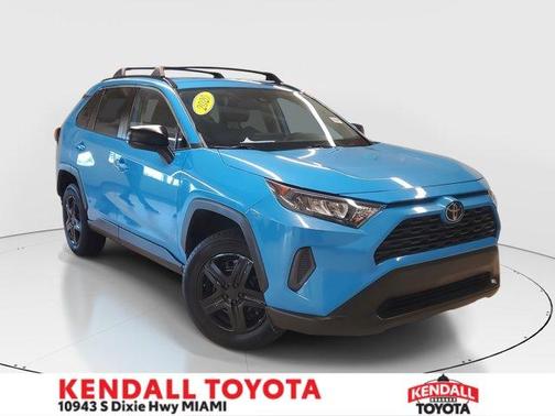 2020 Toyota RAV4 LE