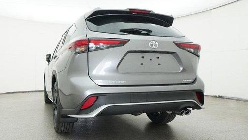 2026 Toyota Highlander XSE