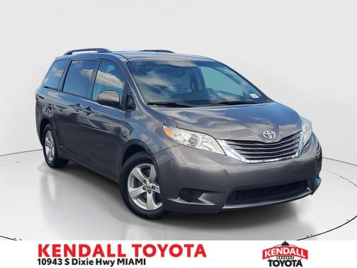 2015 Toyota Sienna LE