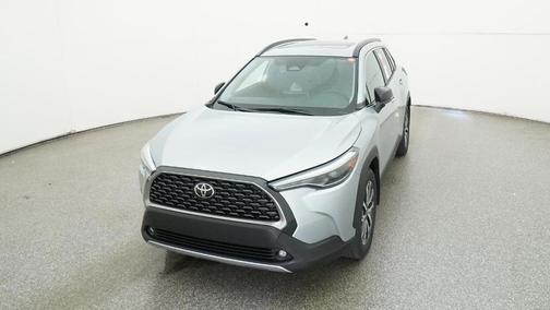 2025 Toyota Corolla Cross XLE