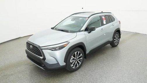 2025 Toyota Corolla Cross XLE
