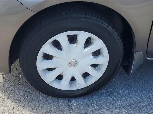 2015 Nissan Versa 1.6 S+