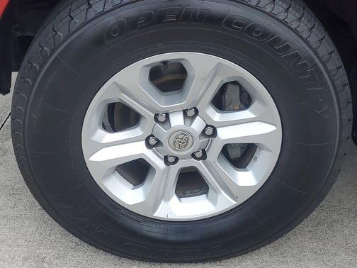 Barcelona Red Metallic 2022 Toyota 4Runner SR5