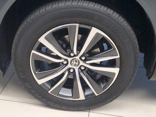 2023 Toyota Venza LE