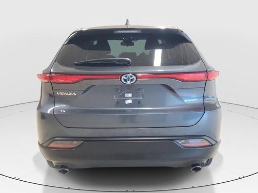 2023 Toyota Venza LE