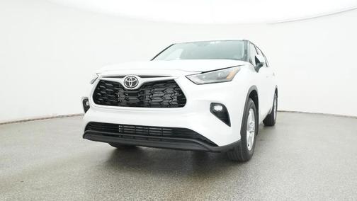 2025 Toyota Highlander LE