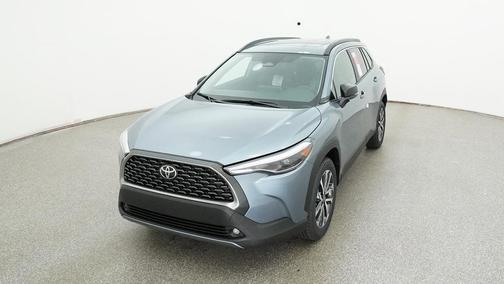 2025 Toyota Corolla Cross XLE