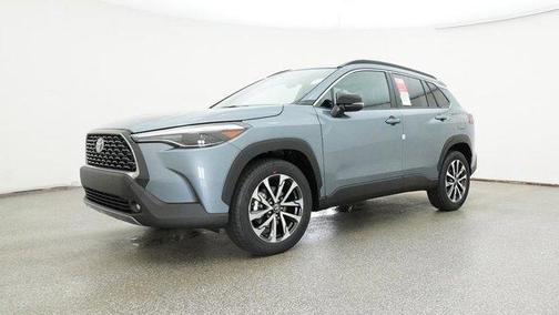 2025 Toyota Corolla Cross XLE