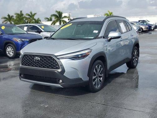 2023 Toyota Corolla Cross XLE