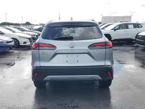 2023 Toyota Corolla Cross XLE