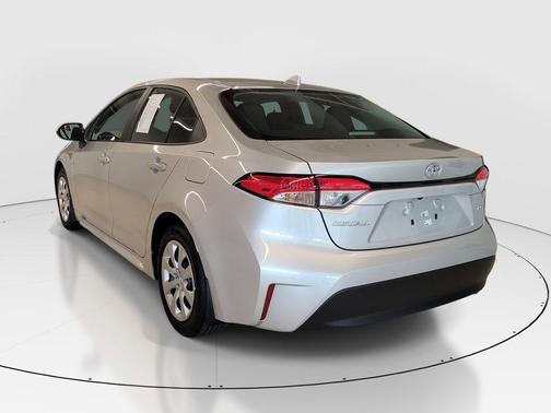 Classic Silver Metallic 2025 Toyota Corolla LE