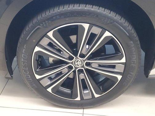 2023 Toyota bZ4X Limited