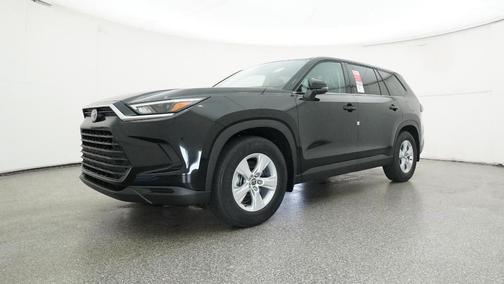 2025 Toyota Grand Highlander LE