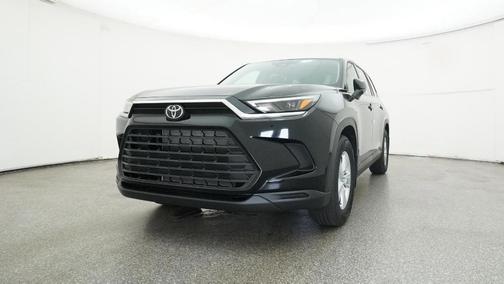 2025 Toyota Grand Highlander LE
