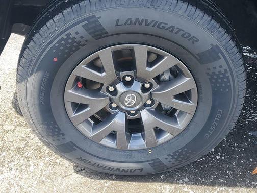 2023 Toyota Tacoma SR5