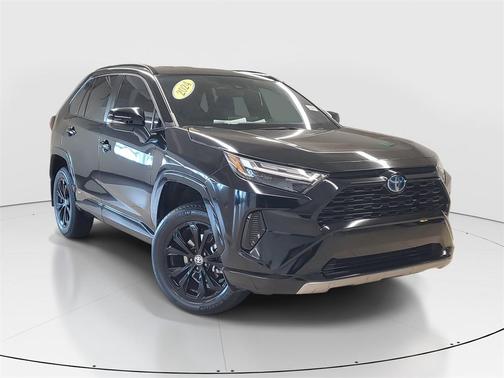 2024 Toyota RAV4 Hybrid SE