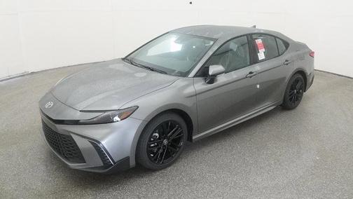 Heavy Metallic 2026 Toyota Camry SE