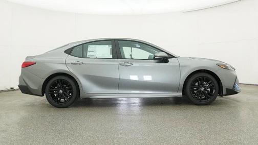 Heavy Metallic 2026 Toyota Camry SE