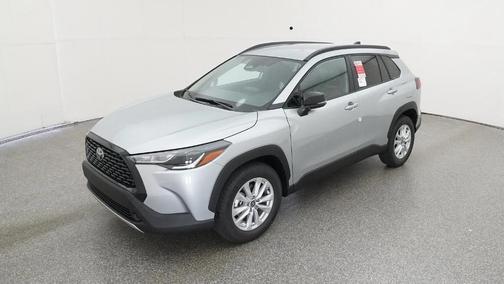 2025 Toyota Corolla Cross LE