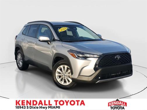 2024 Toyota Corolla Cross LE