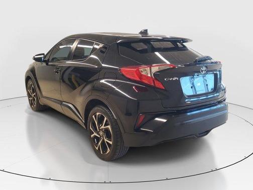 Black 2021 Toyota C-HR XLE