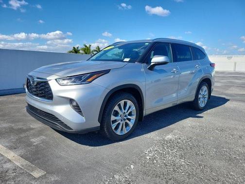 2023 Toyota Highlander L