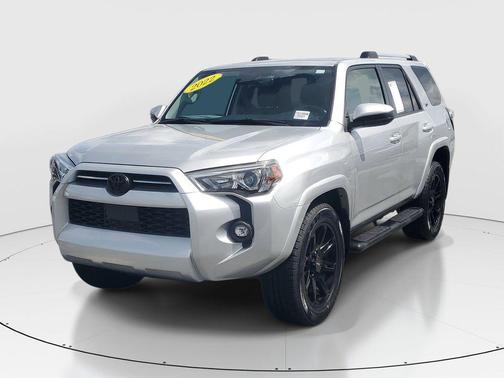 Classic Silver Metallic 2022 Toyota 4Runner SR5