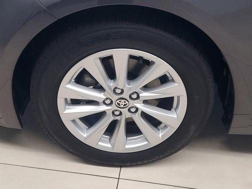 2024 Toyota Corolla Hatchback SE