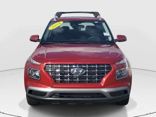 2024 Hyundai VENUE SEL