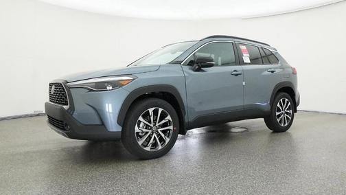 2025 Toyota Corolla Cross XLE