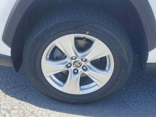 Super White 2021 Toyota RAV4 XLE