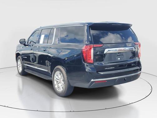 Onyx Black 2023 GMC Yukon XL SLT