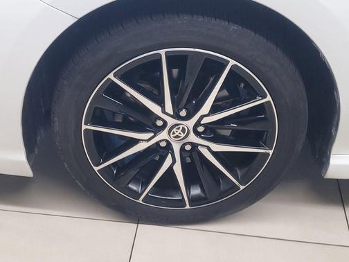 Ice 2024 Toyota Camry SE
