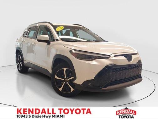 Pearl 2023 Toyota Corolla Cross Hybrid XSE