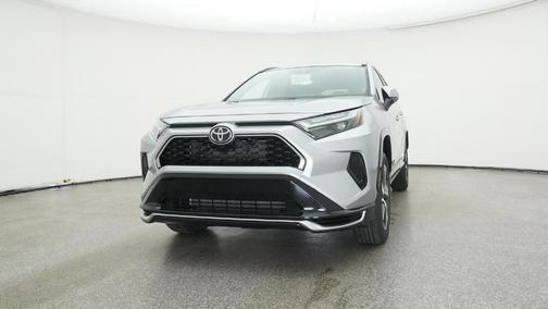 2025 Toyota RAV4 Plug-In Hybrid SE