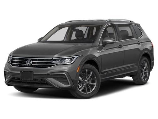 Pure White 2024 Volkswagen Tiguan 2.0T SE