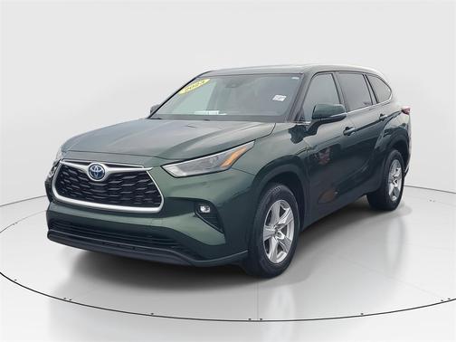 2023 Toyota Highlander Hybrid LE