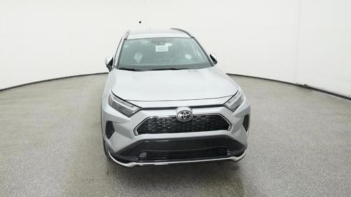 2025 Toyota RAV4 Plug-In Hybrid SE