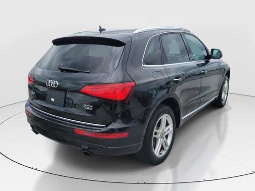 Brilliant Black 2017 Audi Q5 2.0T Premium Plus
