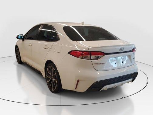 White 2022 Toyota Corolla SE