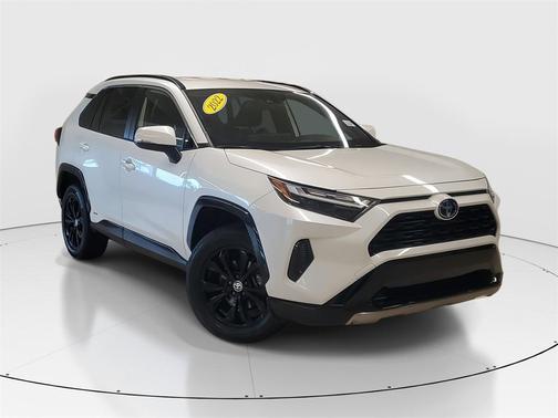 2022 Toyota RAV4 Hybrid SE