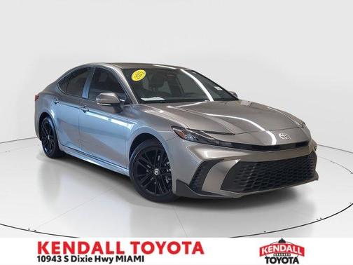 2025 Toyota Camry SE