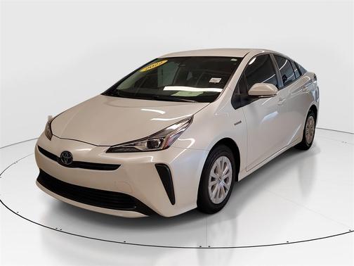 2022 Toyota Prius L