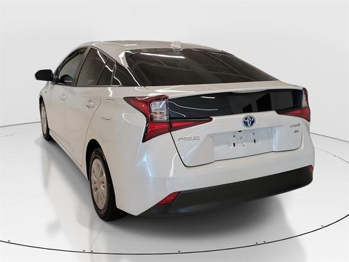 2022 Toyota Prius L