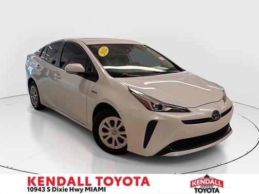 2022 Toyota Prius L