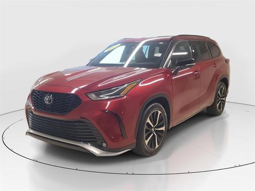 2022 Toyota Highlander XSE