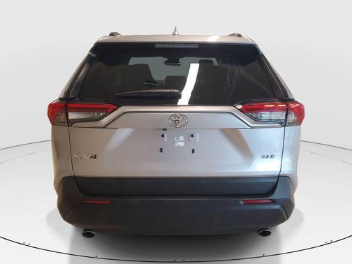 Silver Sky Metallic 2023 Toyota RAV4 XLE